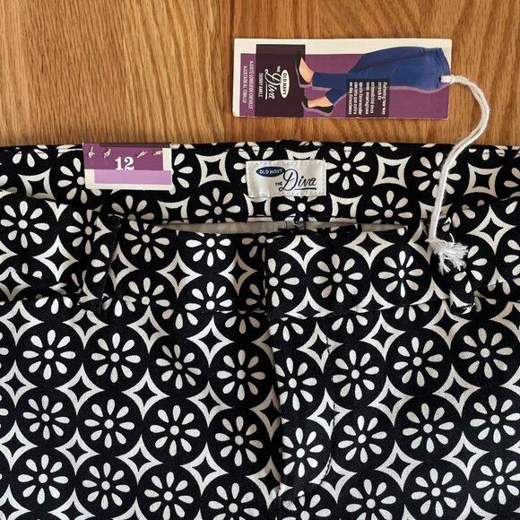 Old Navy The Diva Skinny Ankle Black White Flower Print Stretch Fit Pants 12R - Picture 5 of 15